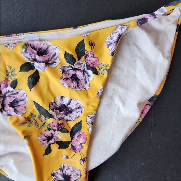 No Boundaries Yellow Floral Bikini Set - Picture 9 of 13
